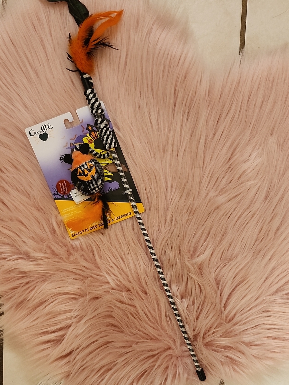 Brand New OUR PETS HOLIDAY INSPIRED TEASER Cat Toy